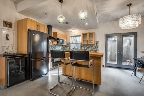apt-105-4229 Cole Ave, Dallas, TX, 75205-4489 | Card Image