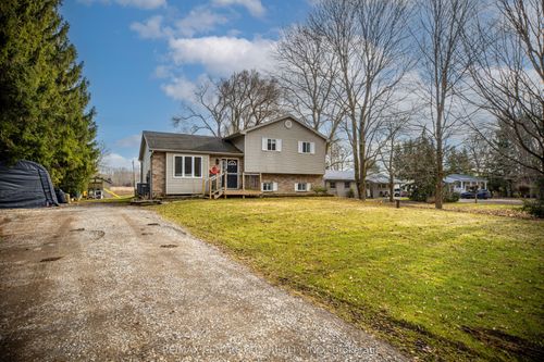 2623 Avon Dr, Belmont, ON, N0L1B0 | Card Image