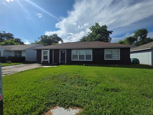 705 N Circle Dr, Baytown, TX, 77520-7229 | Card Image