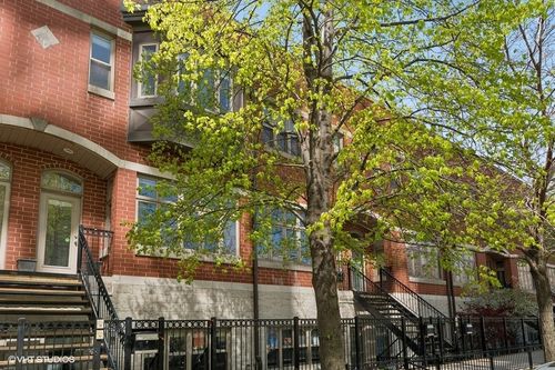 1816 S Calumet Ave, Chicago, IL, 60616-1404 | Card Image