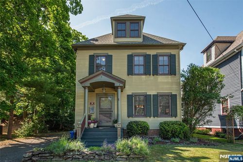 35 Brookside Ave, Caldwell, NJ, 07006-5638 | Card Image
