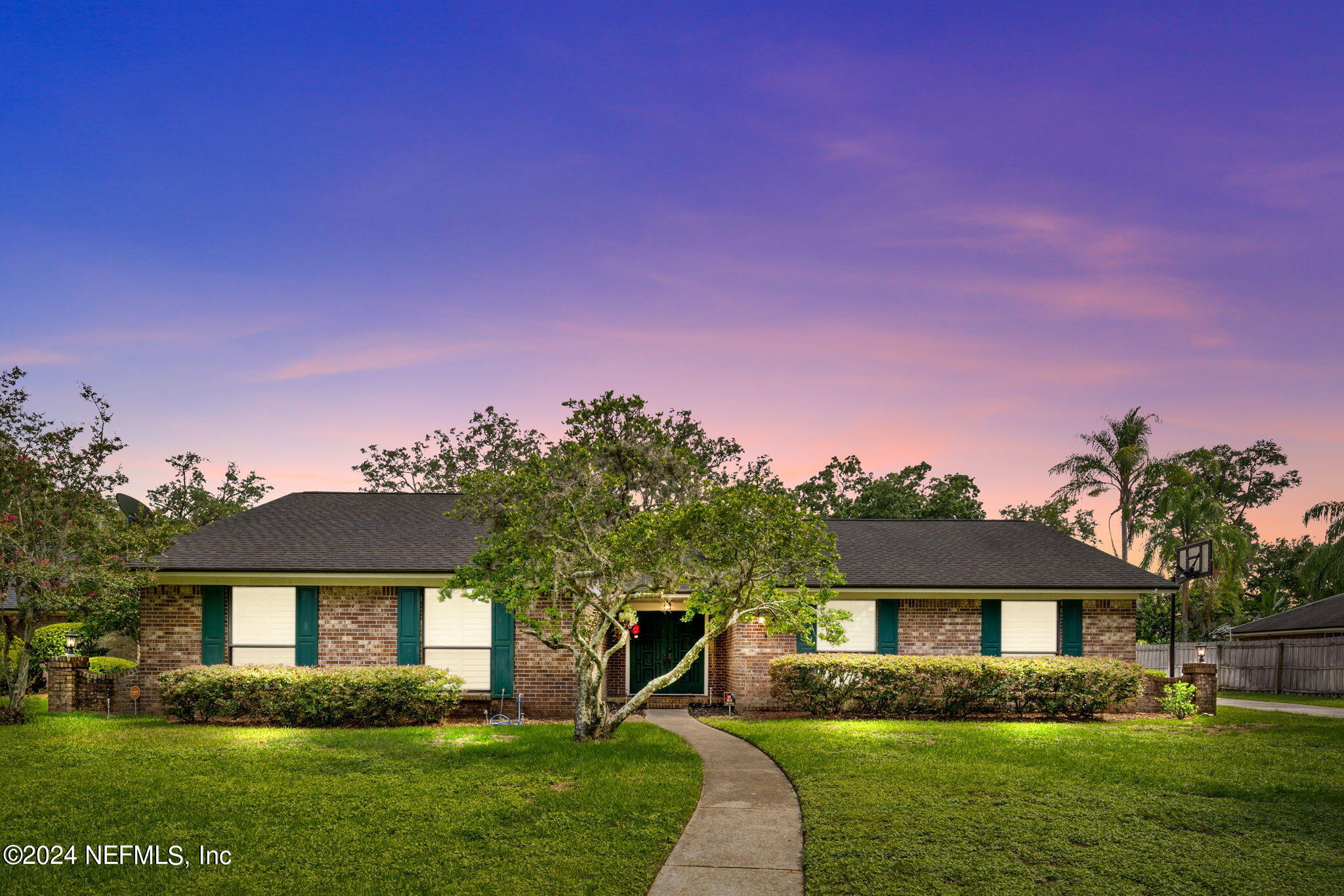 Truxton Ct, Jacksonville, FL 32223