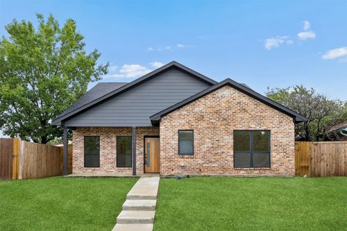 1427 Smokehouse St, Mesquite, TX, 75149-6835 | Card Image