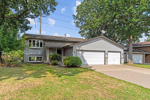 2624 94th Ave N, Brooklyn Park, MN, 55444-1182 | Card Image
