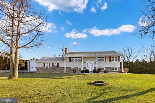 8594 Possum Hollow Road, SHIPPENSBURG, PA, 17257 | Card Image