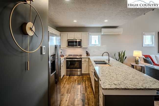Gourmet Kitchen | Image 7