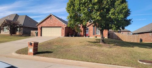10915 Blue Sky Drive, Midwest City, OK, 73130 | Card Image