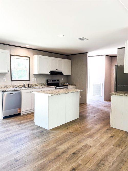 7251 Ne 105th Ave, BRONSON, FL, 32621-4927 | Card Image