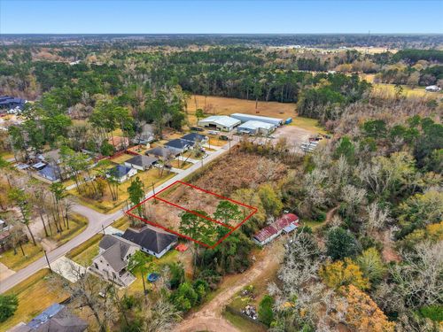 10815 Fairview Dr, Conroe, TX, 77385-9795 | Card Image