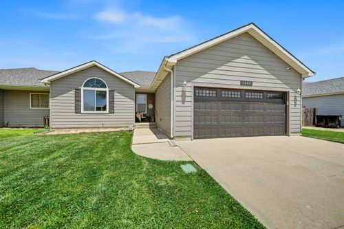 1207 Sierra Dr, Salina, KS, 67401-7792 | Card Image