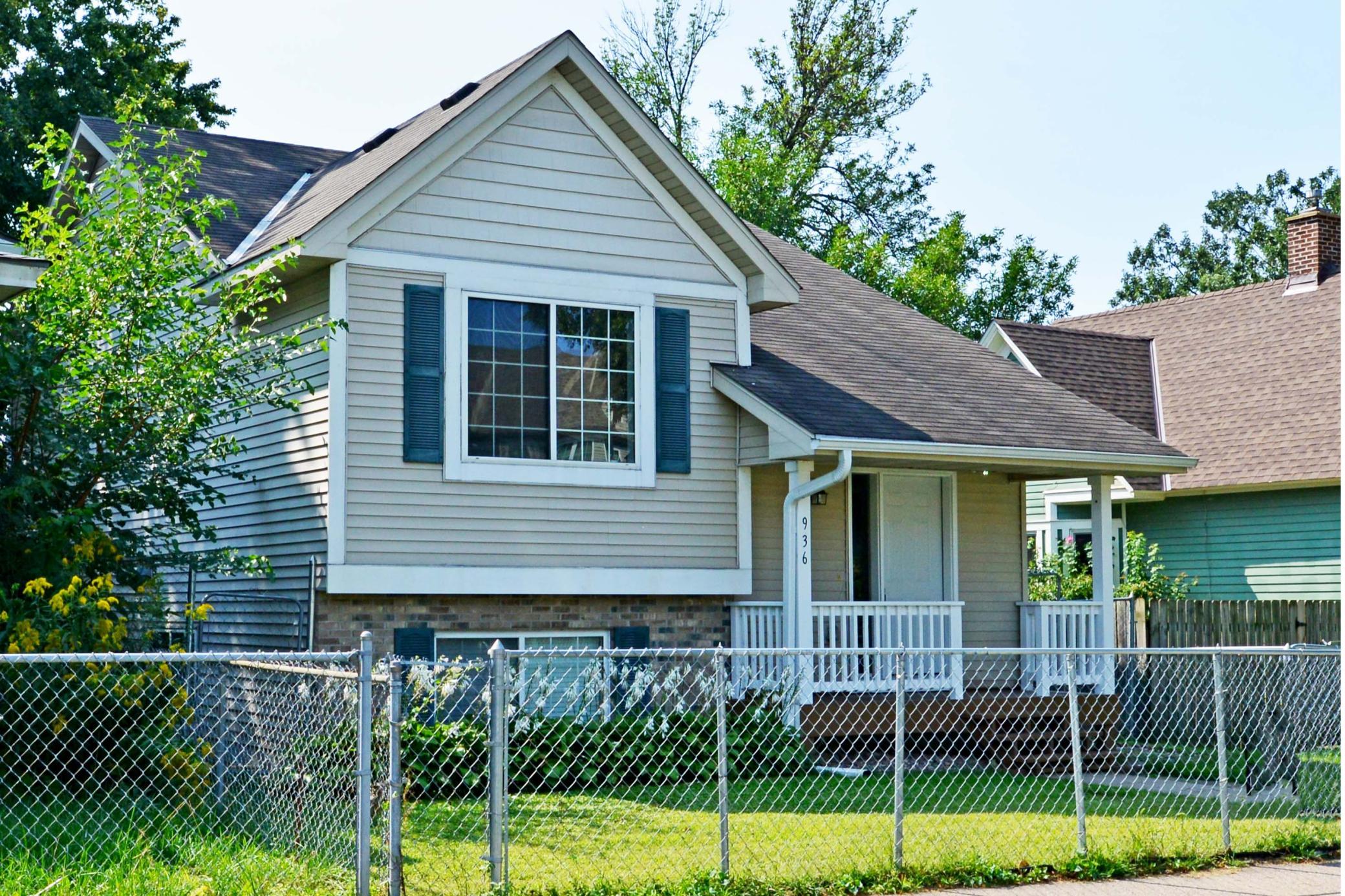 Thomas Ave, Saint Paul, MN 55104