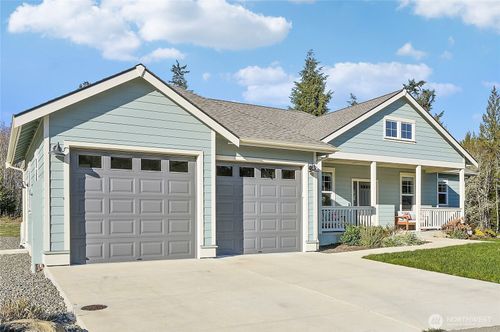 83 Pelton Ct, Port Ludlow, WA, 98365-8006 | Card Image