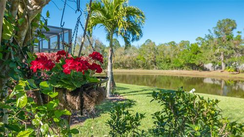 315 Londonderry Dr, SARASOTA, FL, 34240-7916 | Card Image