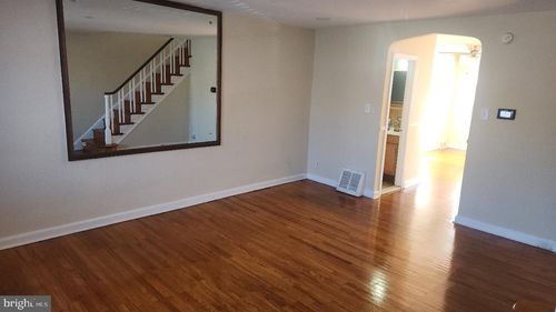 222 W Colonial St, PHILADELPHIA, PA, 19126-3910 | Card Image