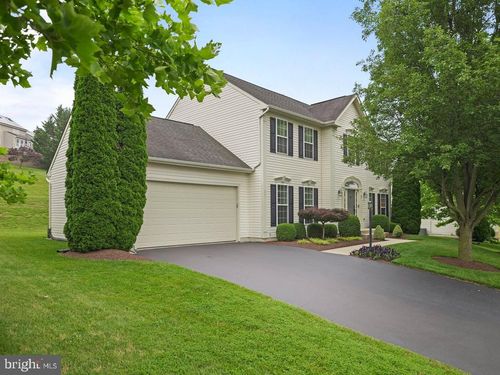 3 N Pointe Ter, Middletown, MD, 21769-8058 | Card Image
