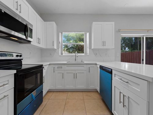 5001-5001 Sw 140th Ter, Miramar, FL, 33027-5960 | Card Image