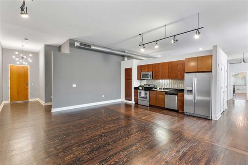 215-1312 Live Oak St, Houston, TX, 77003-4436 | Card Image