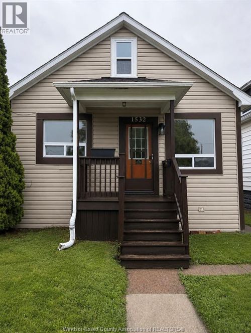 1532 Albert, Windsor, ON, N8Y3R2 | Card Image