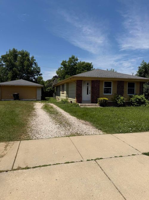 6047 S Elaine Ave, Cudahy, WI, 53110 | Card Image