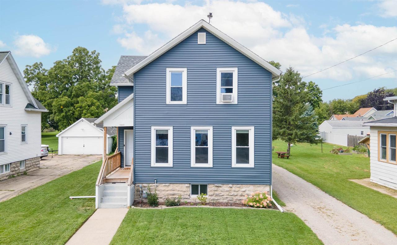 Nebraska St, Oshkosh, WI 54902