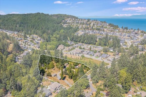 3315 Hammond Bay Rd, Nanaimo, BC, V9T1E4 | Card Image