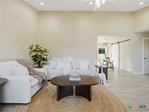 506 Oak Grove Rd, San Marcos, TX, 78666-8752 | Card Image