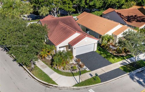 890 San Remo Dr, Weston, FL, 33326-4534 | Card Image
