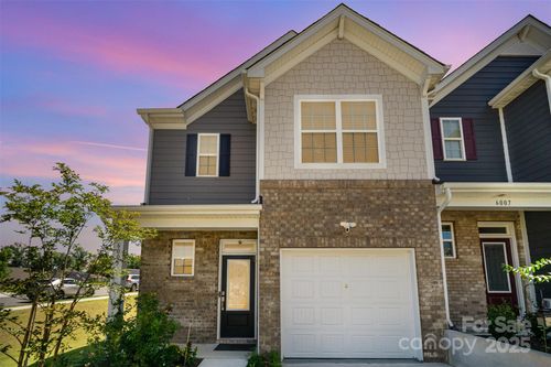 6005 Chelsea Oaks Rdg, Tega Cay, SC, 29708-8715 | Card Image