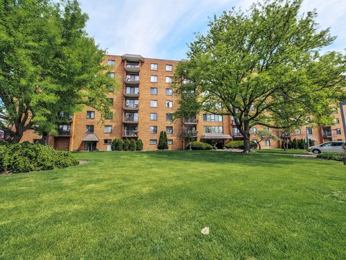210-1747 W Crystal Ln, Mount Prospect, IL, 60056-5439 | Card Image