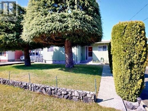 4565 Manson Ave, Powell River, BC, V8A3N3 | Card Image