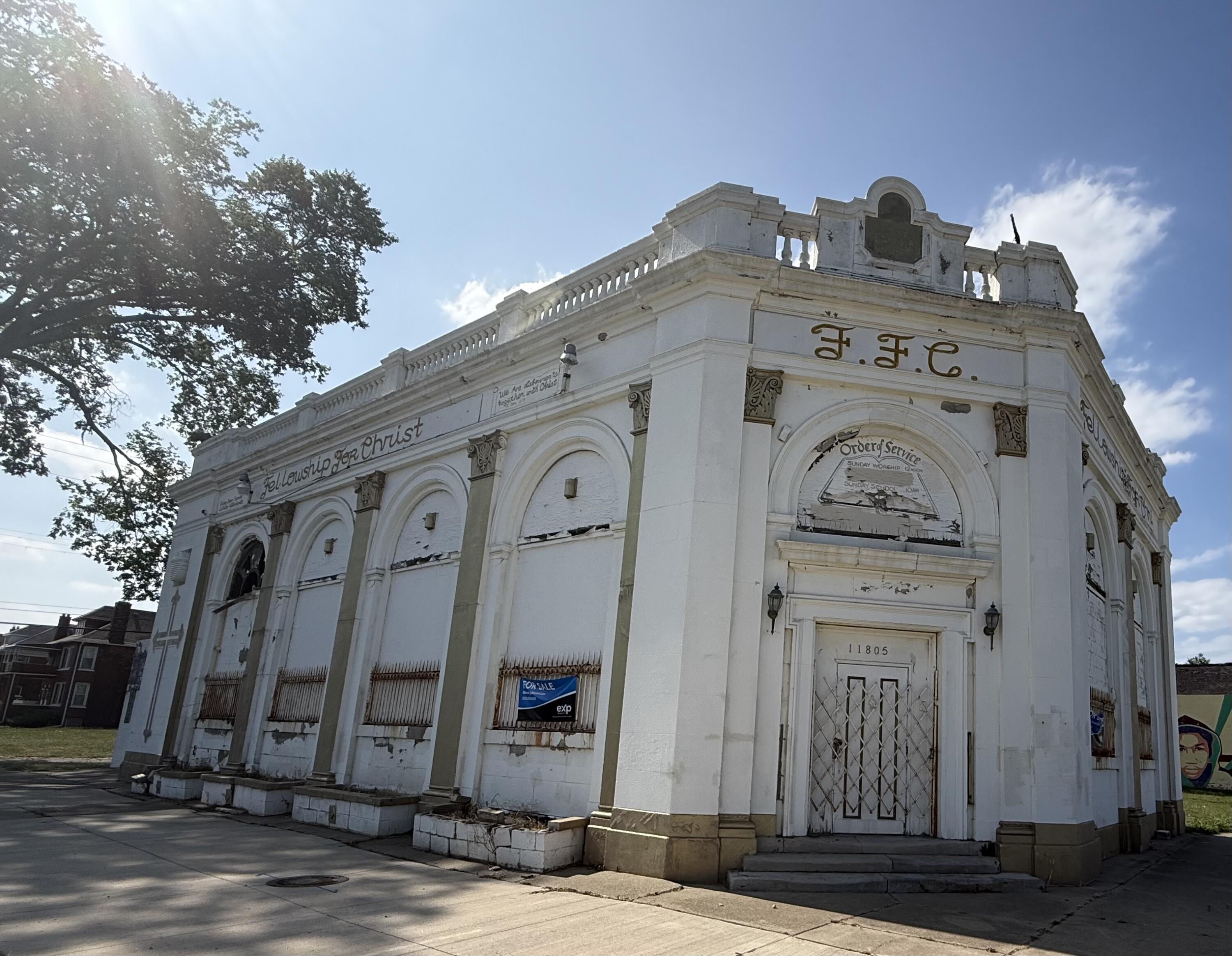 Commercial Sale in Highland Park 2
