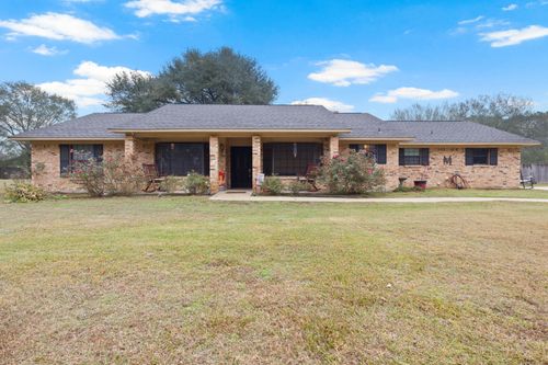 195 County Road 4164, Pittsburg, TX, 75686-4118 | Card Image