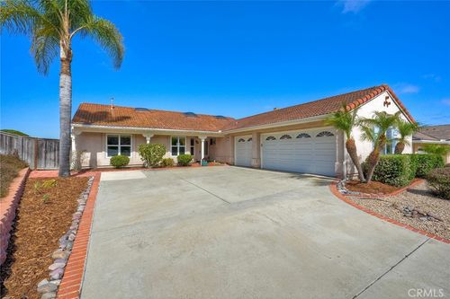 854 Rivertree Dr, Oceanside, CA, 92058-7005 | Card Image