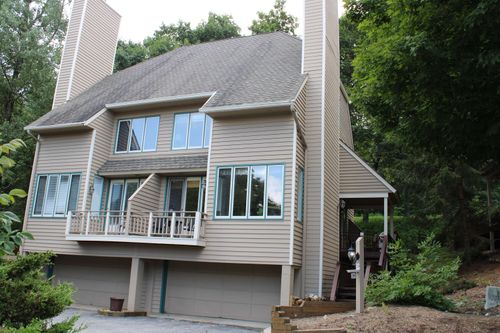 29 Briarwood Ln, WINTERGREEN RESORT, VA, 22967-8038 | Card Image