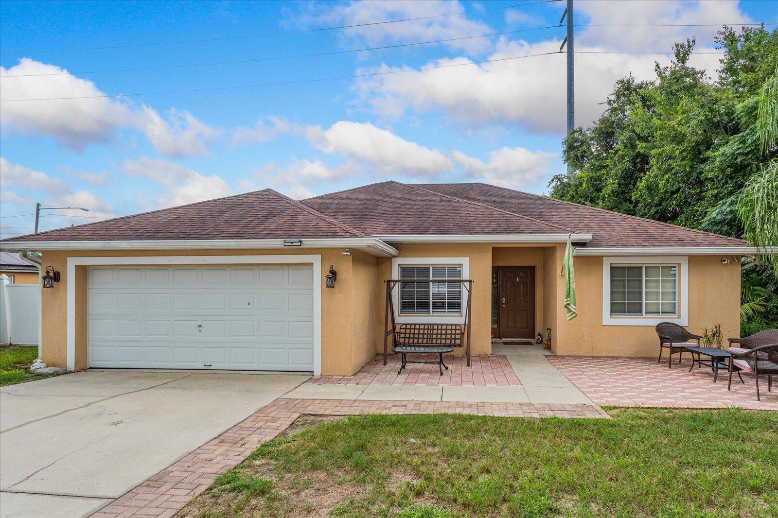 Paradise Woods Ct, Davenport, FL 33896