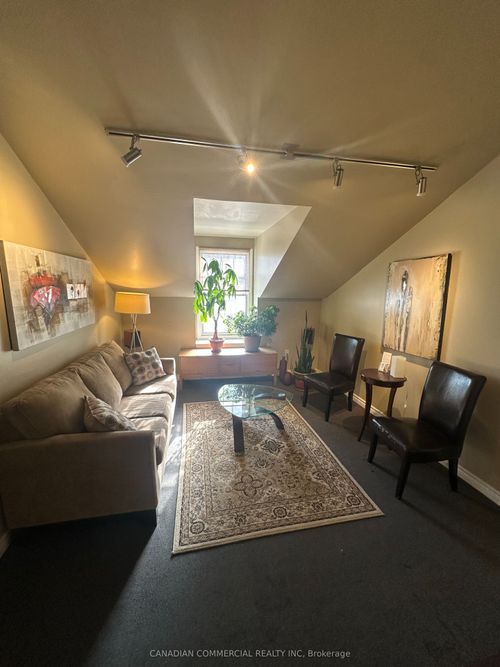 186 Albert St, London, ON, N6A1M1 | Card Image