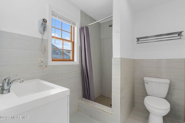 A - 129 Franklin Avenue, Home with 3 bedrooms, 3 bathrooms and null parking in Seaside Heights NJ | Image 7