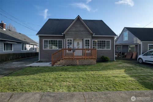 2409 Cherry St, Aberdeen, WA, 98520-3218 | Card Image
