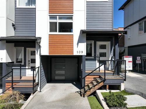 109-3429 Happy Valley Rd, Langford, BC, V9C2X9 | Card Image