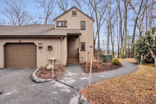 7-7 Cottonwood Dr, Avon, CT, 06001-4516 | Card Image