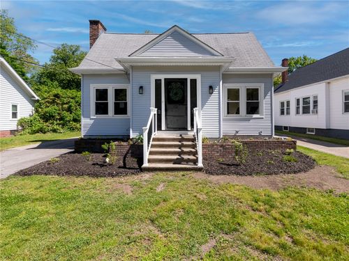 35 Brook St, Seekonk, MA, 02771-4501 | Card Image