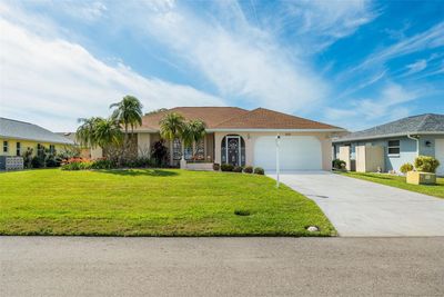 5830 Jefferson Road, House other with 3 bedrooms, 2 bathrooms and null parking in Venice FL | Image 2