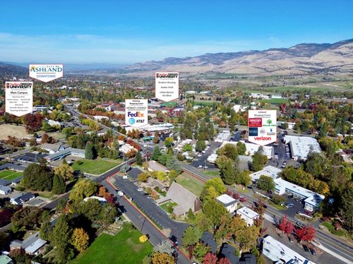 1615 Clark Avenue, Ashland, OR, 97520 | Card Image