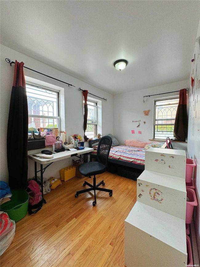 1303 128 Th St, Home with 6 bedrooms, 4 bathrooms and null parking in College Point NY | Image 13