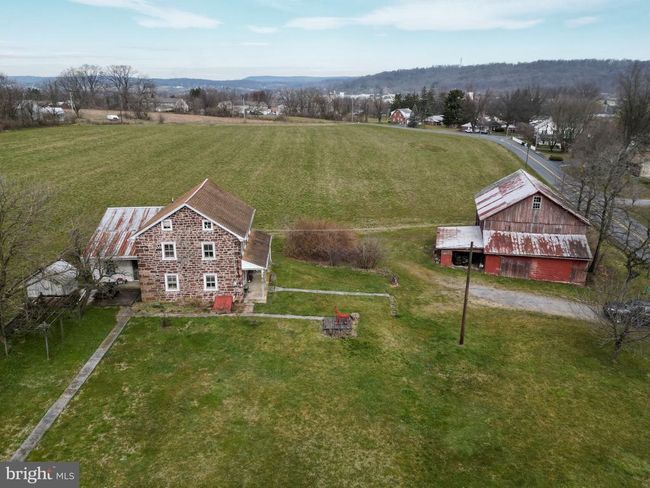 2101 Kramer Mill Rd, House other with 3 bedrooms, 2 bathrooms and null parking in STEVENS PA | Image 4