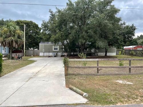 8259 Toledo St, Navarre, FL, 32566-9366 | Card Image