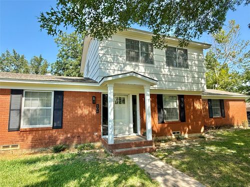 506 Melody Ln, Gainesville, TX, 76240-5169 | Card Image