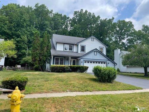 2004 Stoneybrook Ln, Temperance, MI, 48182-9466 | Card Image