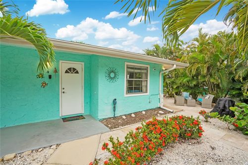 4-571 Saint Judes Dr, Longboat Key, FL, 34228-1801 | Card Image