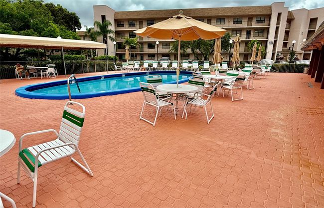 Phase IV pool | Image 22